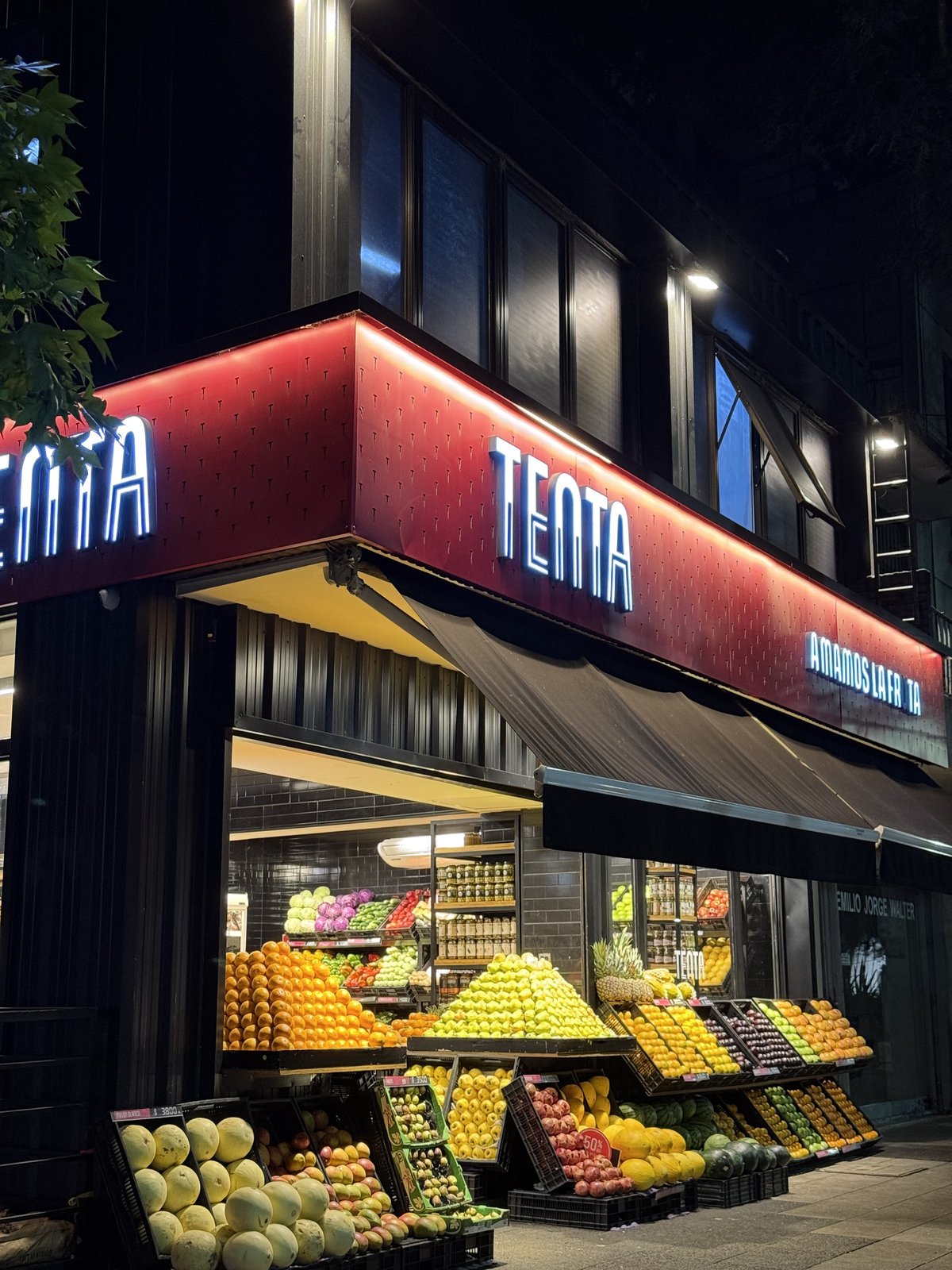 Local de TENTA en Av. del Libertador 14204, Martínez